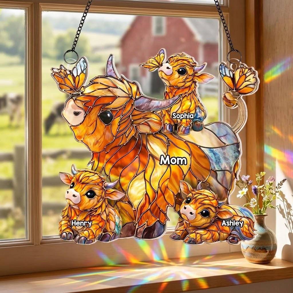Personalized Highland Cow Mom Acrylic Suncatcher, Grandma’s Herd with Names, Custom Family Window Hanging, Mother's Day Gift for Mom Grandma