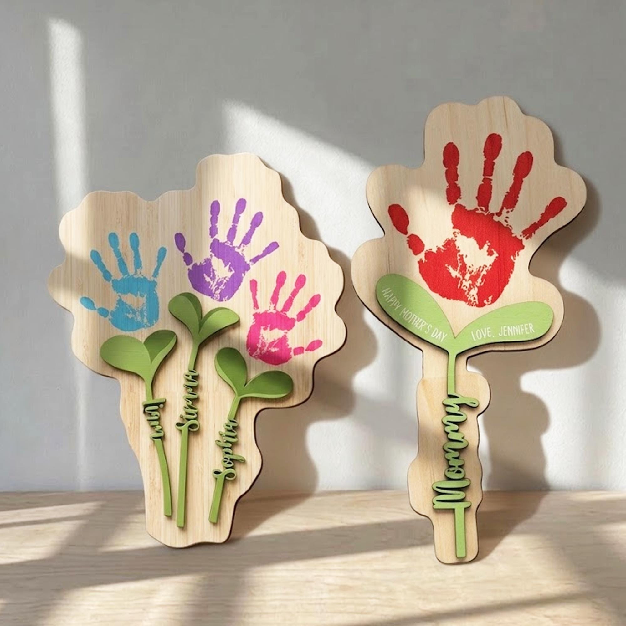 Personalized Handprint Flower Gift for Mom, Wooden Keepsake Mother’s Day Gift, Custom Baby Handprint Plaque, Mom Gift from Kids, Wooden Sign